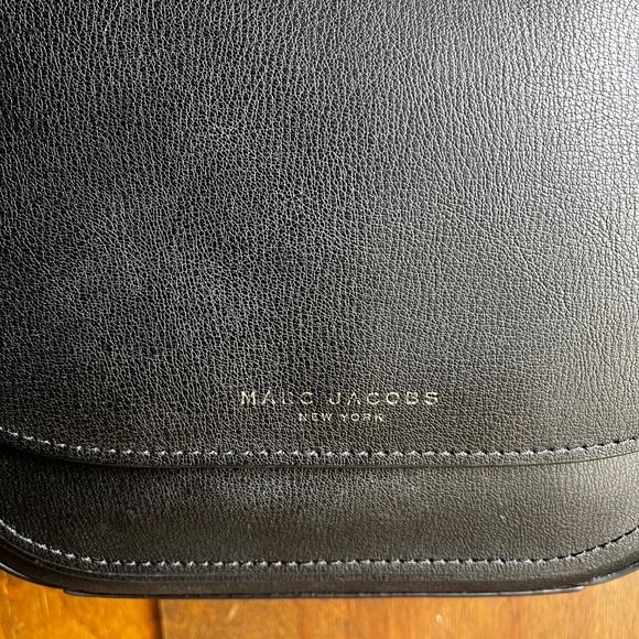 Marc Jacobs Black Leather Crossbody Bag-Classic-Lightly Used - Picture 3 of 4